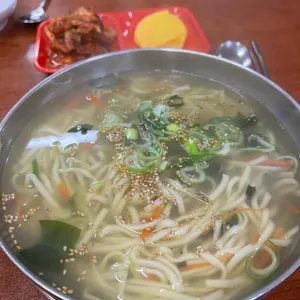 석이네닭칼국수 사진