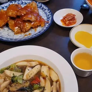 홍경 사진