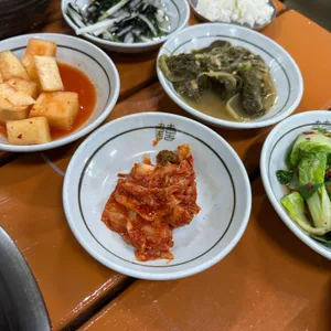 산수정 사진