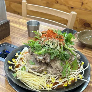 솥뚜껑감자탕 사진