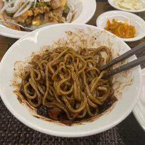 메이탄 사진