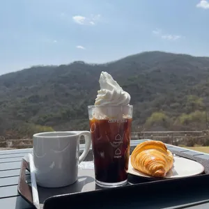 카페 산 사진