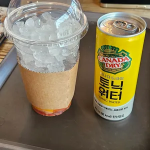 더츠커피팩토리 사진