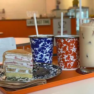 여덟개의달 사진