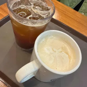 탐앤탐스 사진