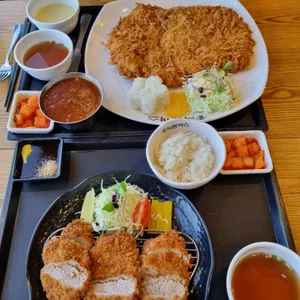 홍익돈까스 사진