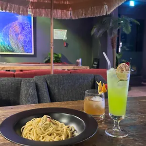 190 bar 사진