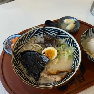 핵밥 사진