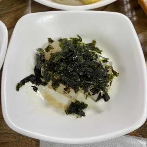 팔보돌솥 사진