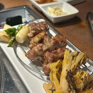 고기굽는남자 사진
