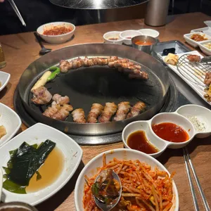 고기굽는남자 사진