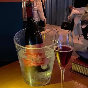 톨테일 사진