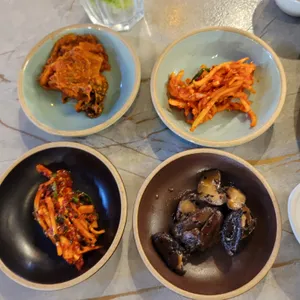 감성식탁 사진