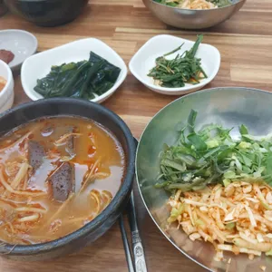 며느리선지국 사진 1