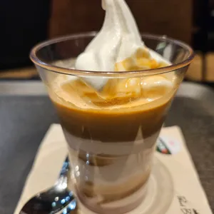 폴바셋 사진