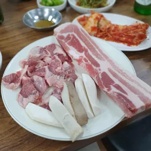 미락 꽃등심구이 돼지갈비 사진