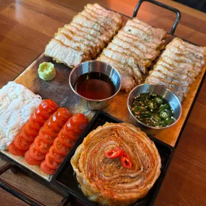 래인 사진