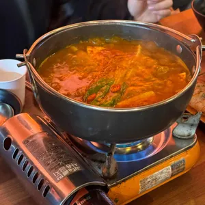 래인 사진
