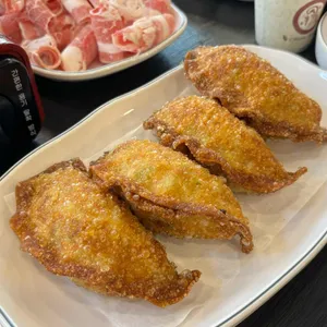 팔현만두 사진