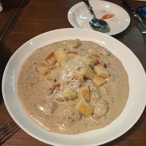 오퍼스 와인바 사진