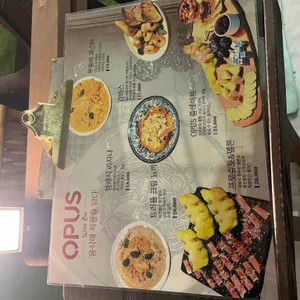 오퍼스 와인바 리뷰 사진