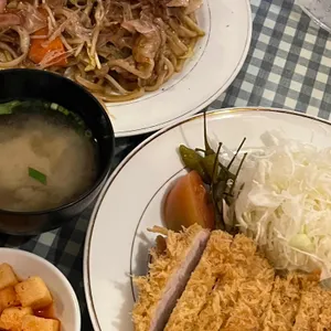 톤오우 사진