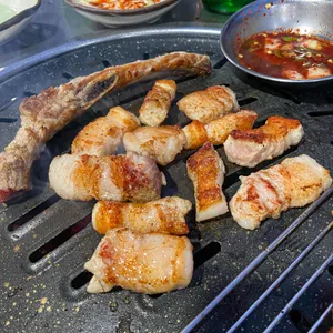 전설의돈바베큐 사진