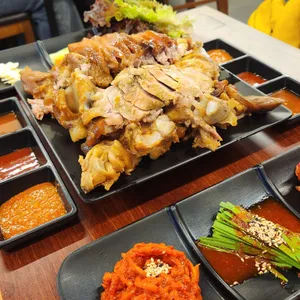 귀한족발 리뷰 사진