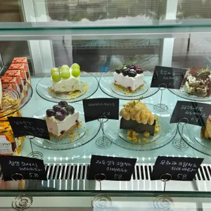 카페 알에디션 리뷰 사진