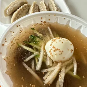 앗차냉면 사진