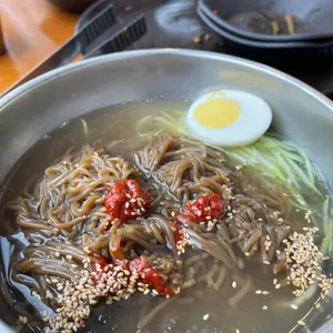 벚골도토리막국수 사진