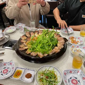 진짜무쇠삼겹 사진