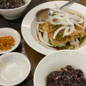 메이탄 사진