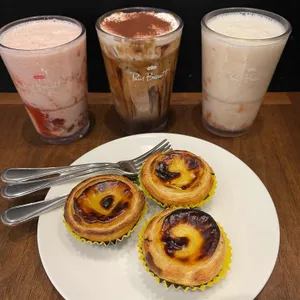 폴바셋 사진