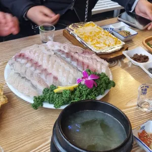 회뜨락 사진