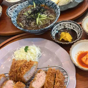 돈카춘 사진