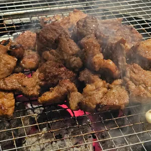 고인돌 숯불고기 사진