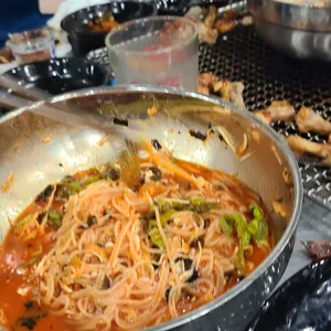 닭고집숯불닭갈비 사진