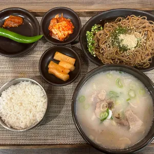 전일옥 사진