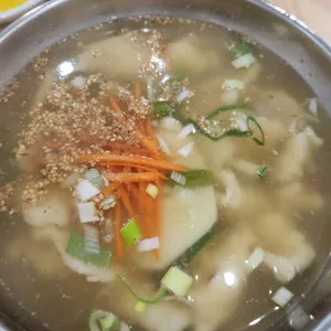 공릉동원조멸치국수 사진
