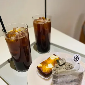 인터랙트 사진