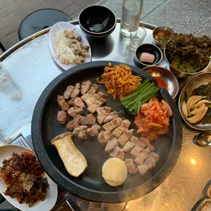 범계고깃집 사진