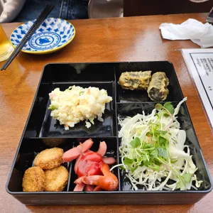와이와이 사진