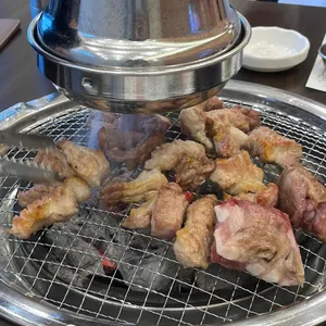 천왕봉흑돈 사진