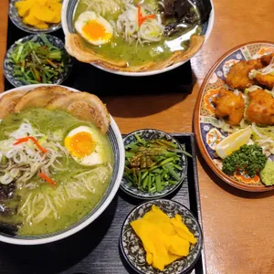 야사시이라멘 사진