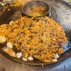 솥뚜껑 돼지야 사진