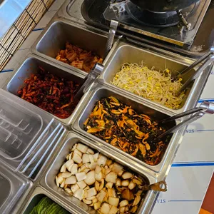 신현민 육회한 낙지마당 사진