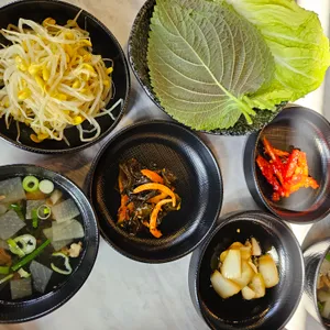 신현민 육회한 낙지마당 사진