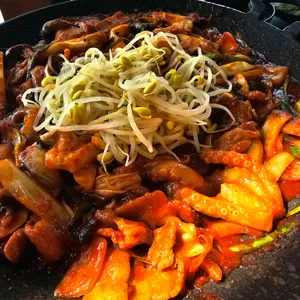 신현민 육회한 낙지마당 사진