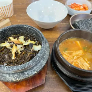 담아래 사진